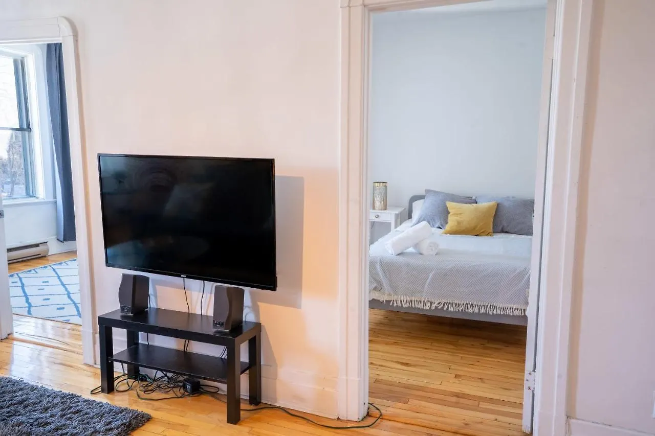 Stunning 2 Bedroom Apt 3Mins Walk From Cdn Metro Montreal 0*,  Canada